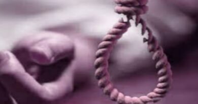 Youth committed suicide by hanging in a closed room in Rath
