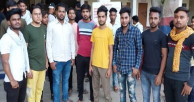 Angry over the death of a partner due to drowning in the swimming pool in Rath, the polytechnic students demanded the arrest of the pool operator