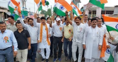 On the elixir of independence, the tricolor yatra was taken out under the tricolor campaign at every house.