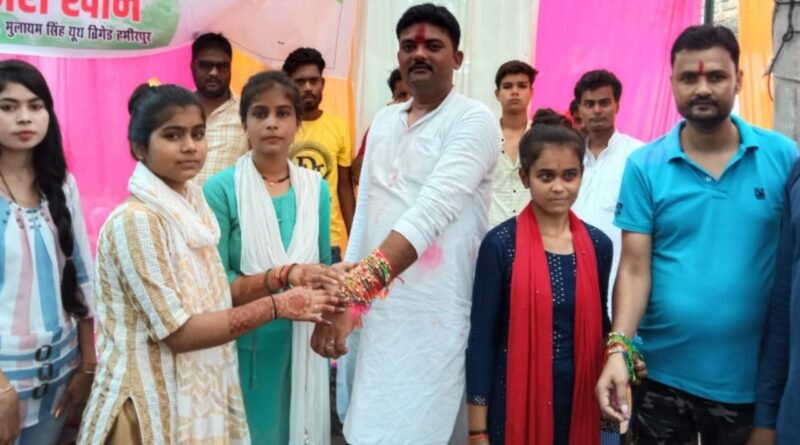 Danish Khan tied rakhi to Hindu sisters in Rath, promised to protect