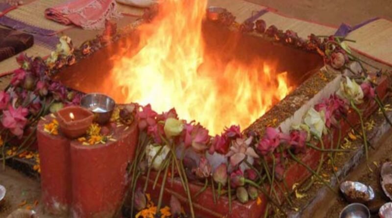 Yagya transmits positive energy in the environment