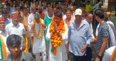 BJP candidate for the post of Rath Municipality President Srinivas Budhauliya Bablu Maharaj