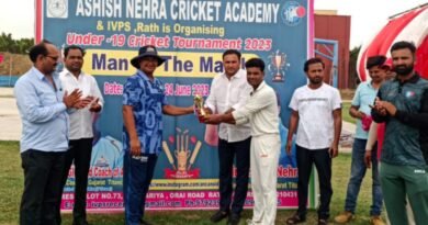 Fielding coach of Gujarat Titans Narendra Singh Negi encouraged the players.