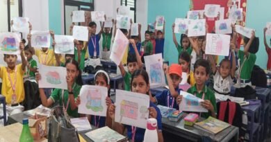 Small children gave environmental protection in painting competition