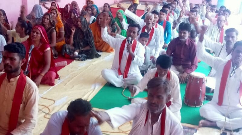 Maa Bhagwati Manav Kalyan Sangathan performed Maha Aarti at Chaupra Temple