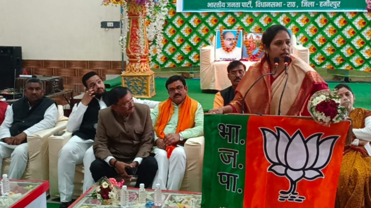 4 hundred people took membership of the party in BJP's assembly meeting.