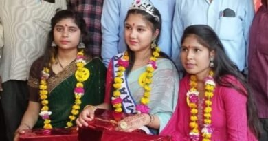 Gitanjali Tripathi became the winner of Miss Maa Sharda Quiz