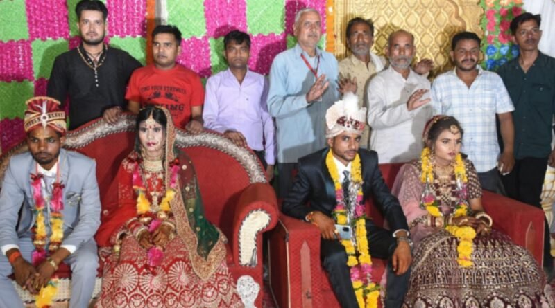 Mass marriage ceremony of Jarakhar village, 47 couples held each other's hands