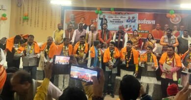 Mahoba News: Newly elected divisional presidents of BJP were given a grand welcome