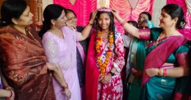 Hamirpur News: Shashi Soni became Miss Maa Sharda, Pratiksha second and Kamini third winner