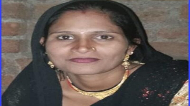 The body of a woman was found hanging under a suspicious condition