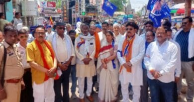Hamirpur: Tribute paid to Constitution maker Dr Ambedkar, grand procession taken out