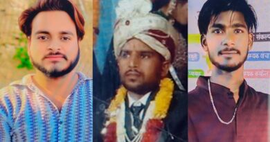 bike accident biwar dumper hit three killed dulha at postmortem house