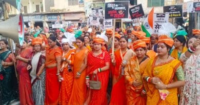 Women took out Sindoor Yatra in Rath