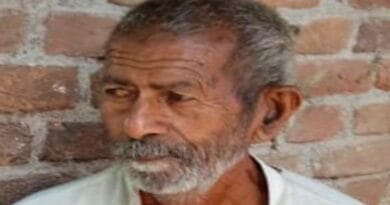 Bike collides with car: Farmer dies and two sons injured