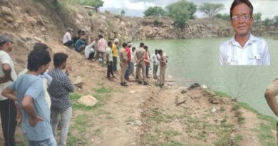 80 feet mining pit labor drowned rescue waiting