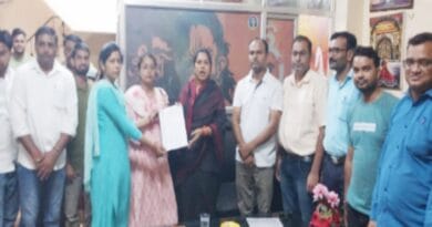 Opposition to integration of schools, teachers union submits memorandum to MLA