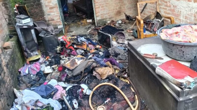 Loss of 1.5 lakhs: Fire broke out in the house due to short circuit