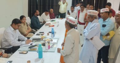 Sampoorn samadhan divas Rath: DM and SP heard the complaints