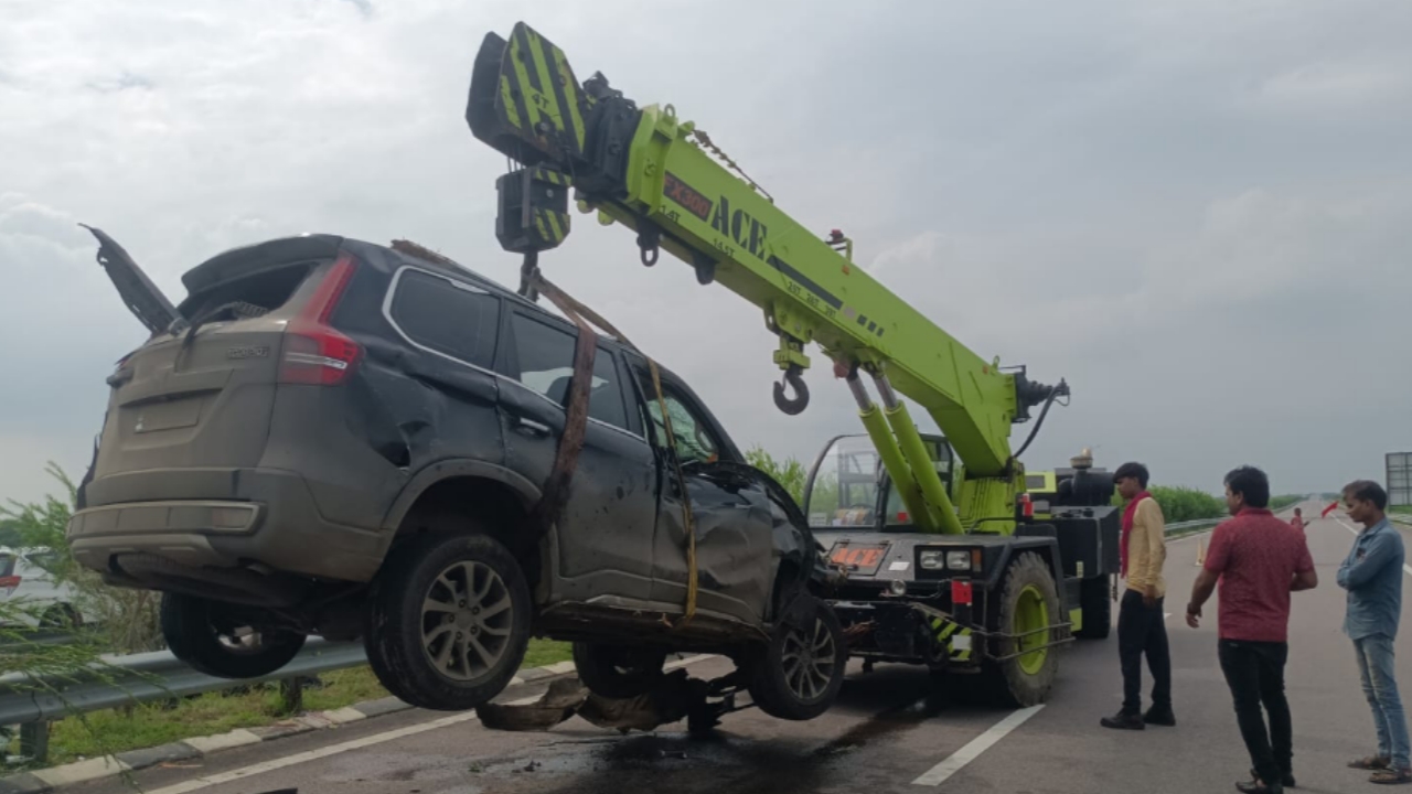 Rath bundelkhand expressway accident coal trader mother death