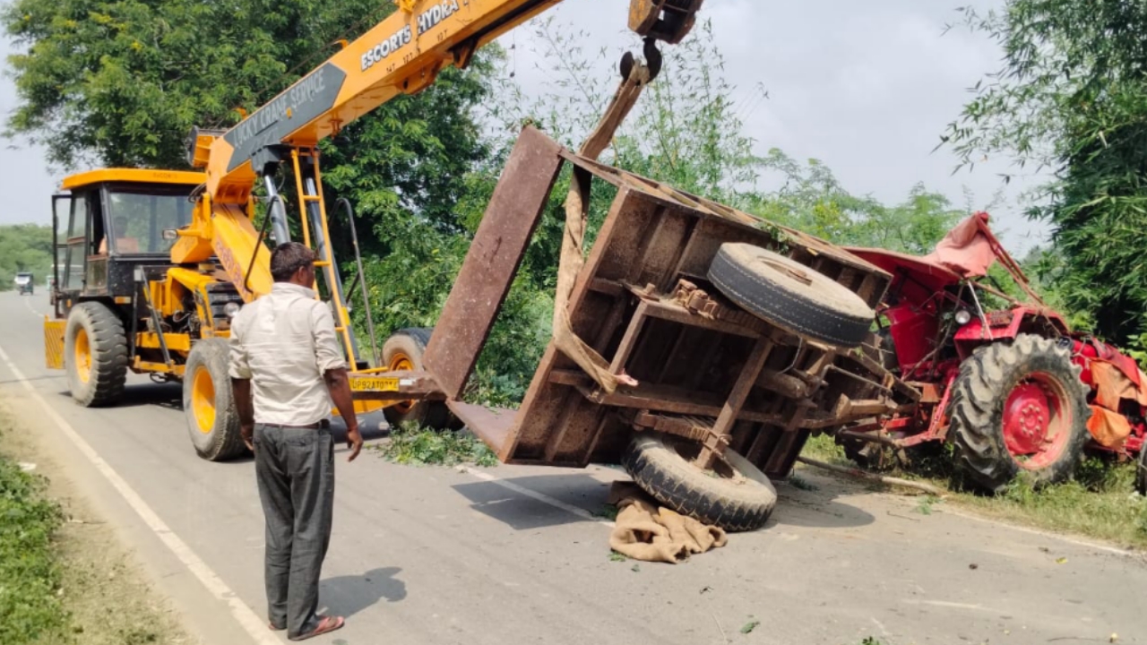 bus tractor accident rath tractor driver died